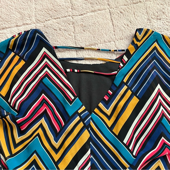 City Triangles Zigzag Print Dress Women’s Size M - Picture 3 of 8